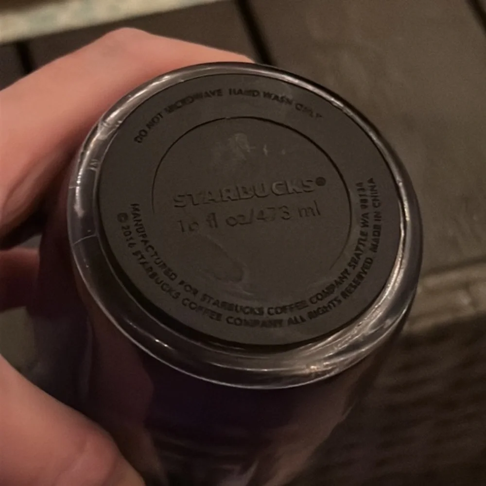 STARBUCKS 2016 16fl Oz Travel Tumbler Hot and Cold Green